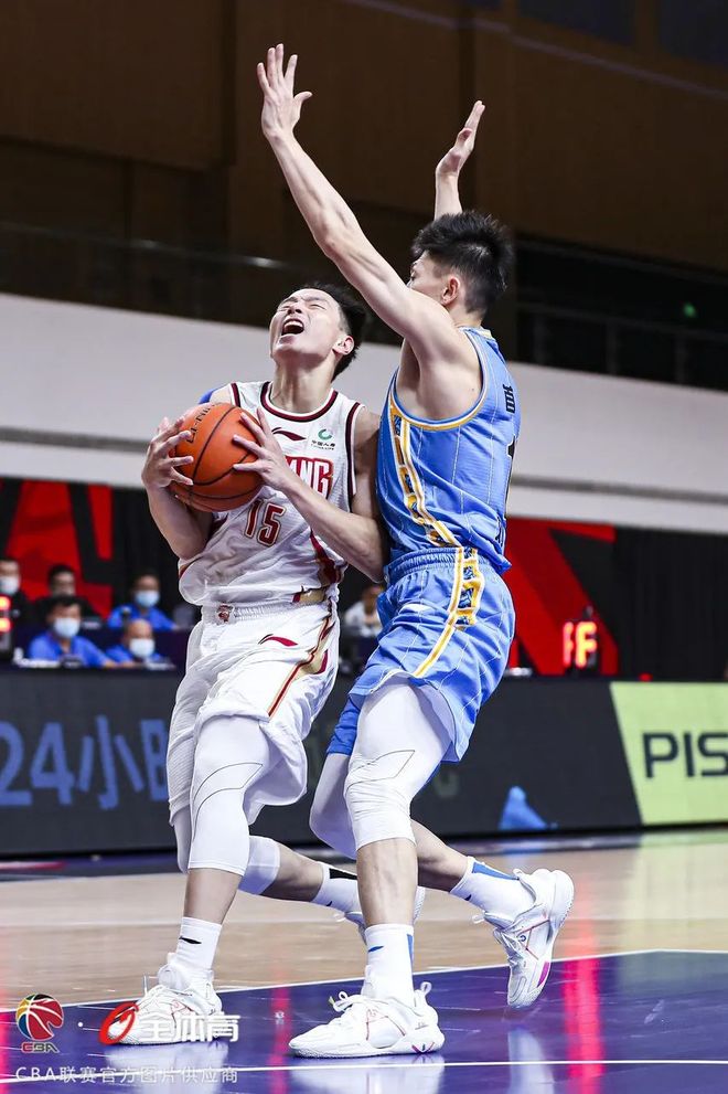 关于浙江稠州今晚外线爆发；志在欧篮联名次提升；引发热议；阵容厚度经受考验的信息